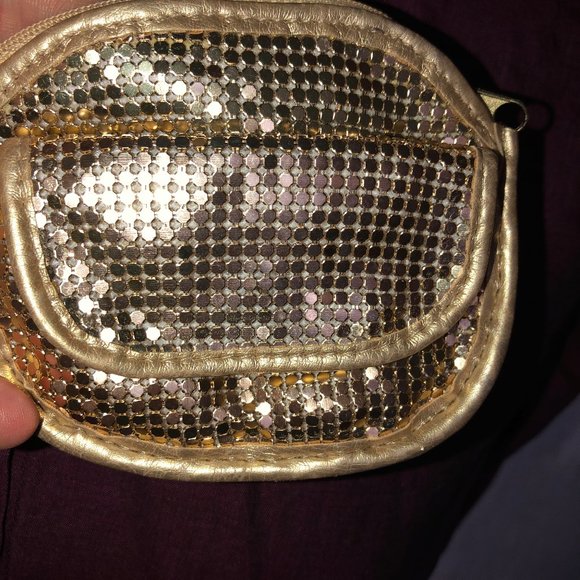 lulu adorable GOLD metallic zip card coin purse - Picture 1 of 4